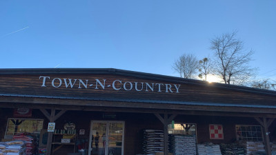 Country Oaks Store Front 800x500px (1).png